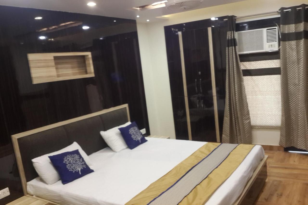 Oyo 86669 Arnav Residency Hotel นิวเดลี ภายนอก รูปภาพ