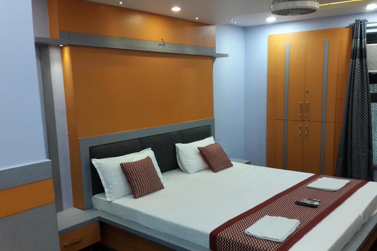 Oyo 86669 Arnav Residency Hotel นิวเดลี ภายนอก รูปภาพ