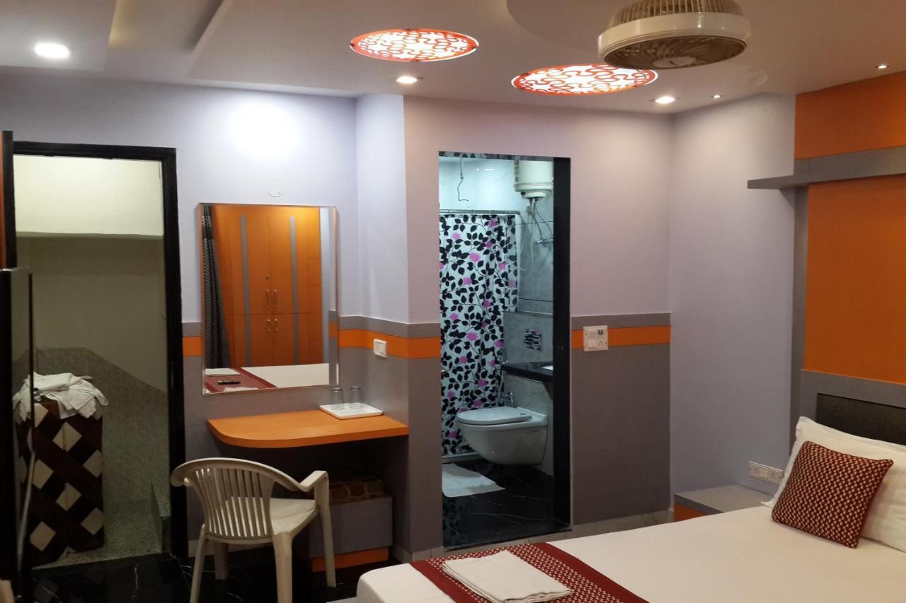 Oyo 86669 Arnav Residency Hotel นิวเดลี ภายนอก รูปภาพ